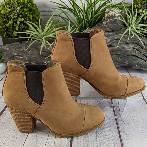 Vince Camuto Hame Suede Booties - Picture 3 of 9
